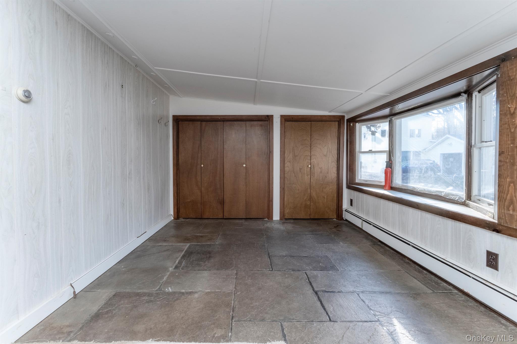 77 Pine Street, West Hurley, NY 12491