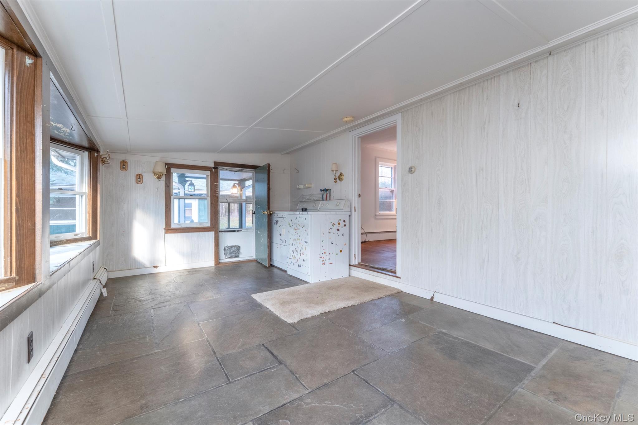 77 Pine Street, West Hurley, NY 12491