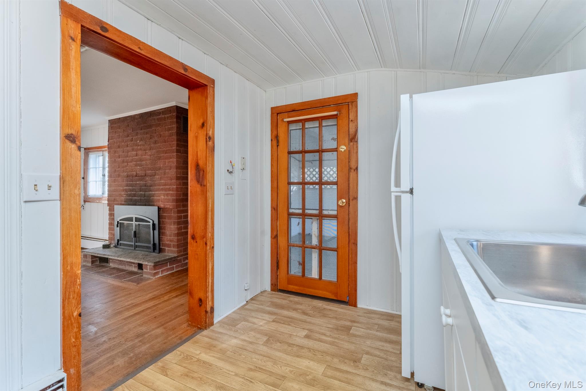 77 Pine Street, West Hurley, NY 12491