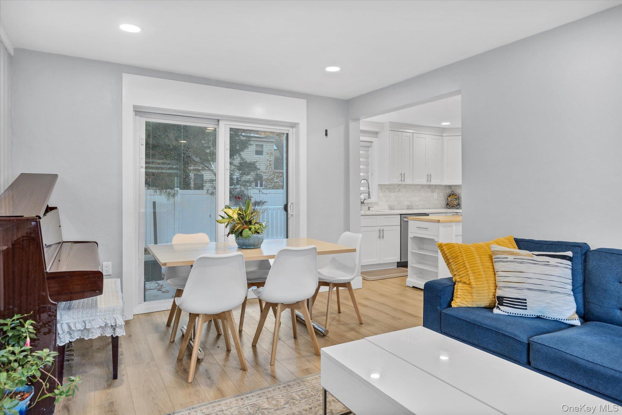 16 Piermont Court, Melville, NY 11747