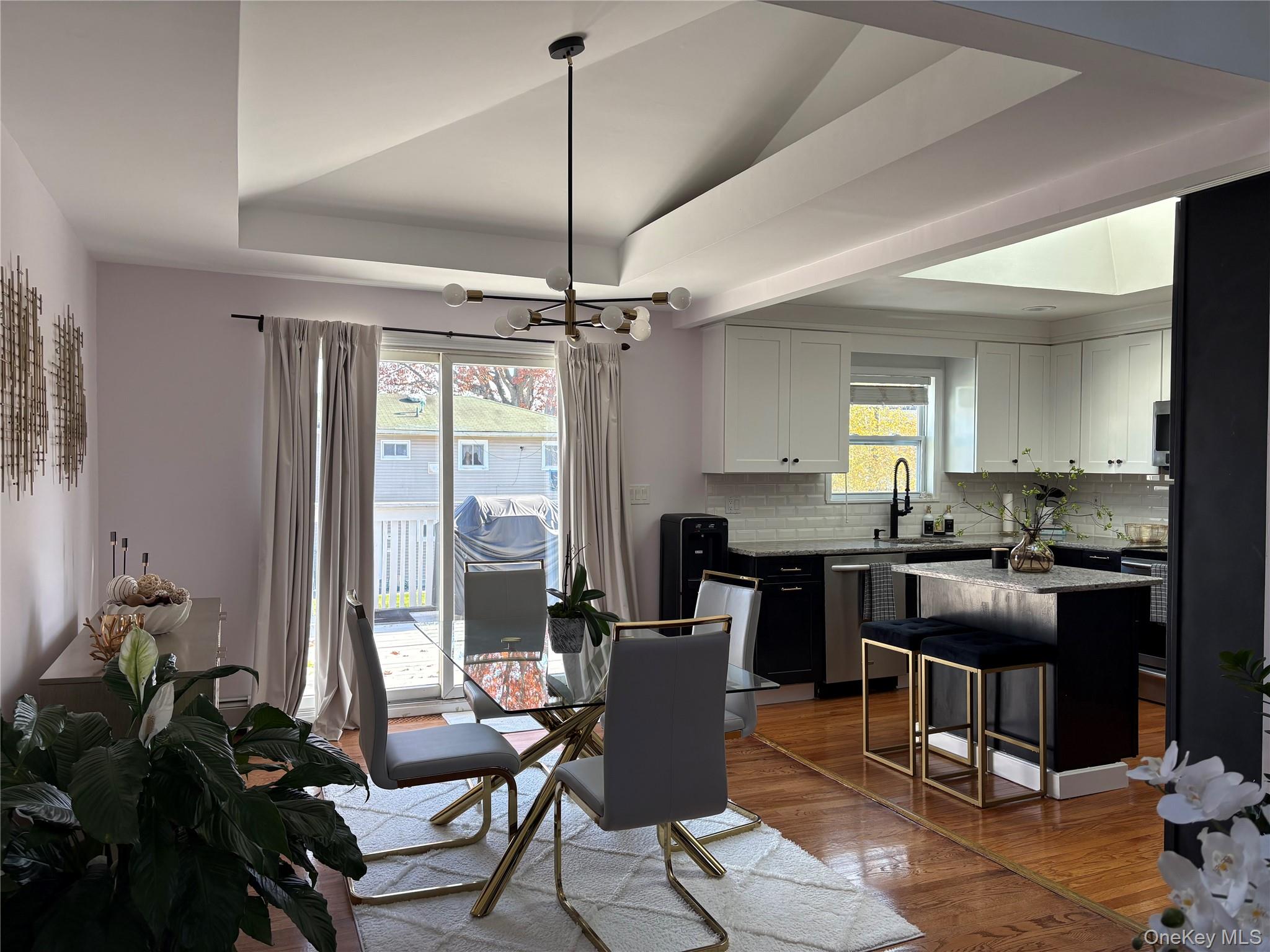 648 Molloy Street, Copiague, NY 11726