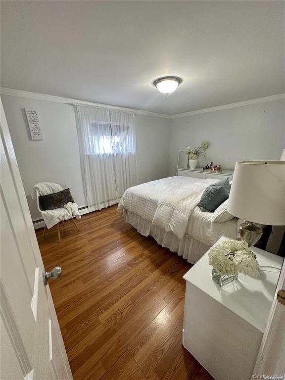 648 Molloy Street, Copiague, NY 11726