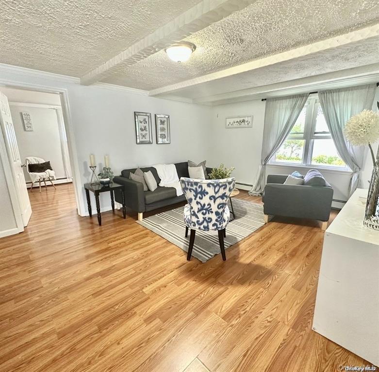 648 Molloy Street, Copiague, NY 11726