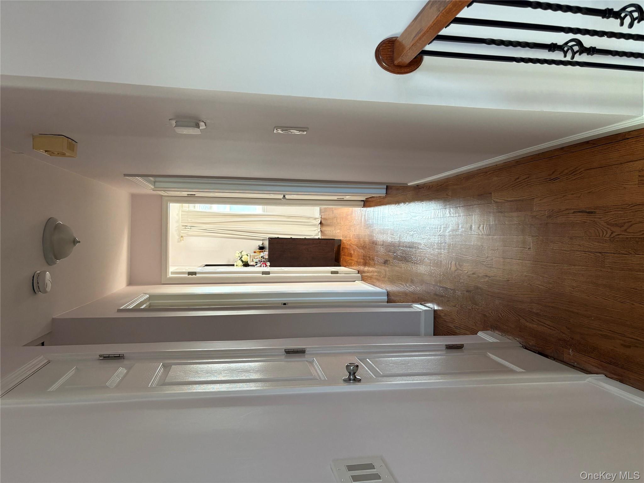 648 Molloy Street, Copiague, NY 11726