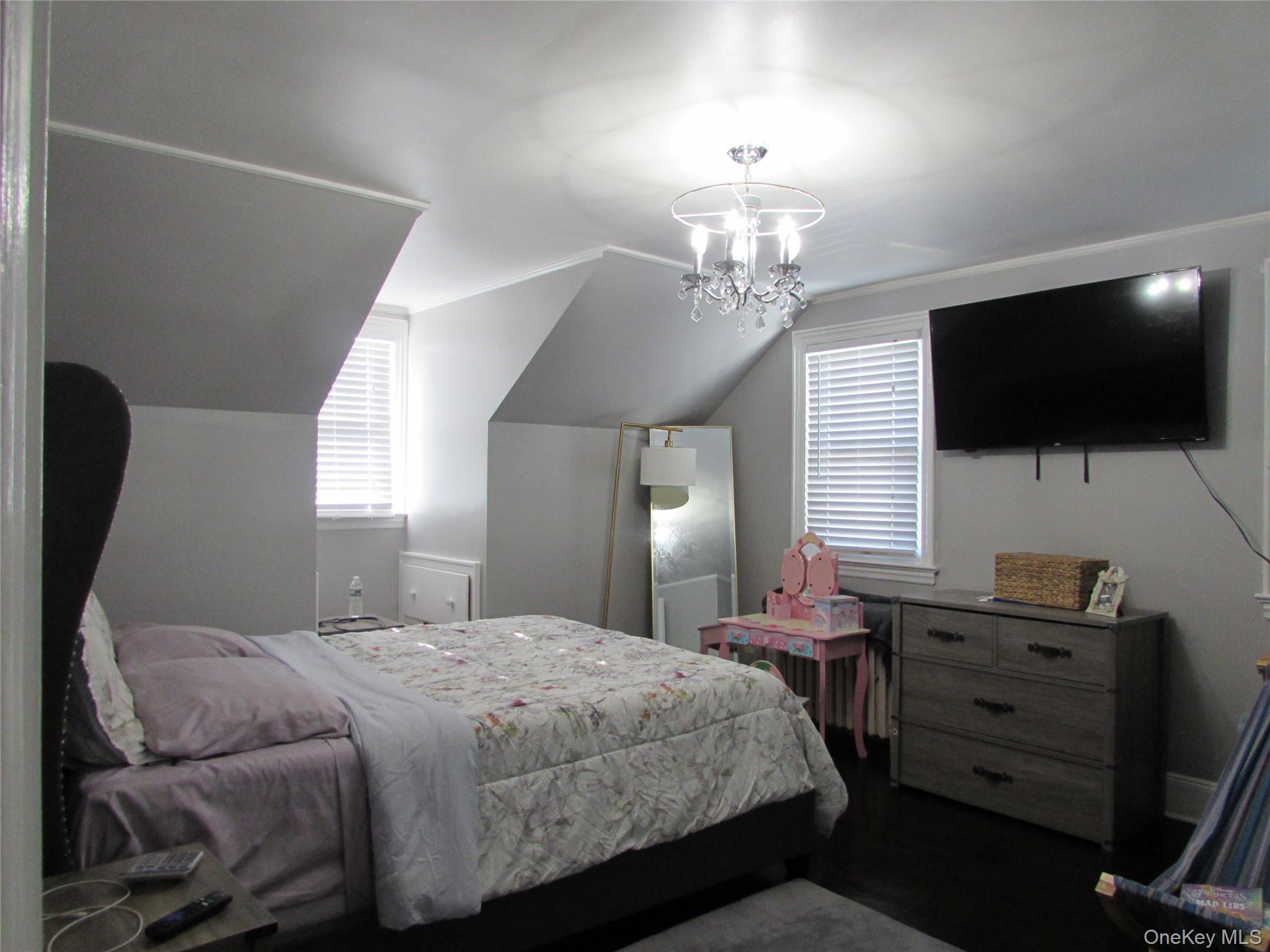 51 Phoenix Street, Hempstead, NY 11550