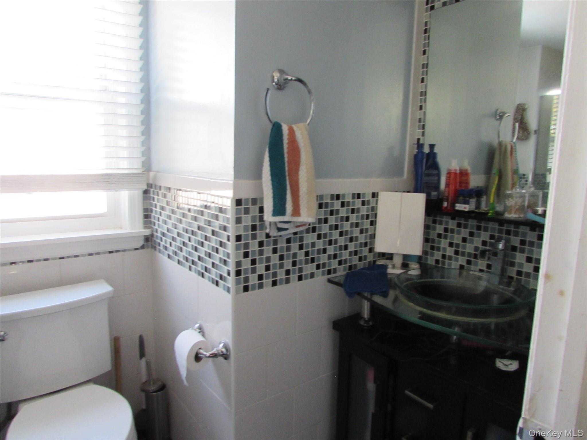 51 Phoenix Street, Hempstead, NY 11550