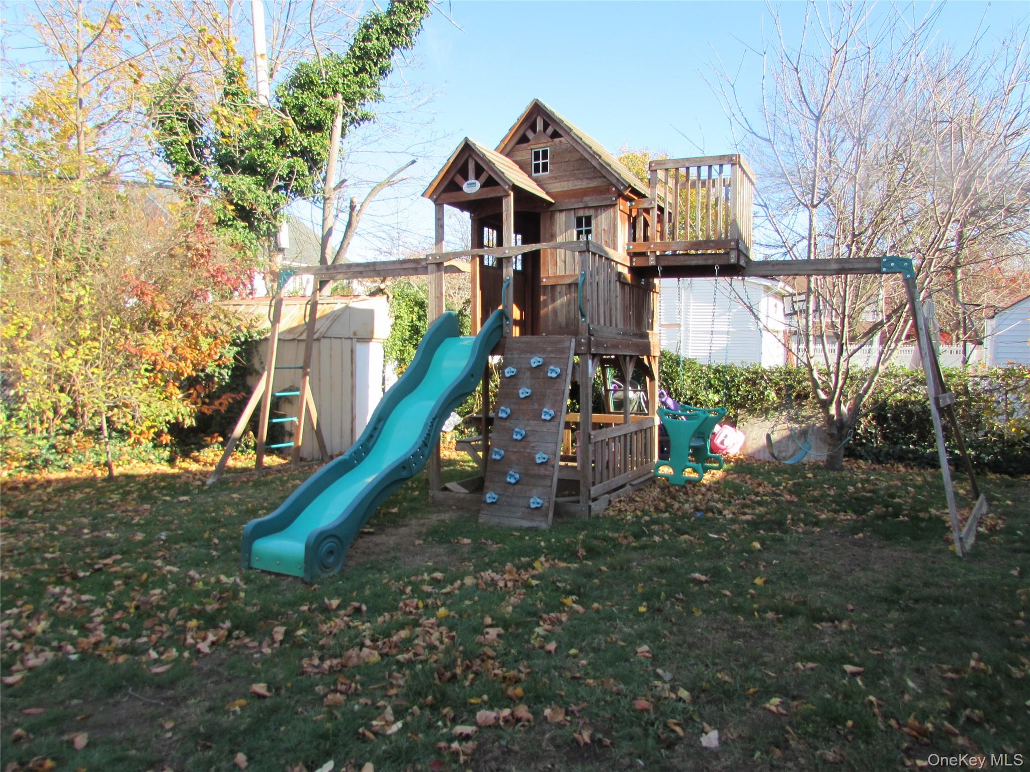 51 Phoenix Street, Hempstead, NY 11550