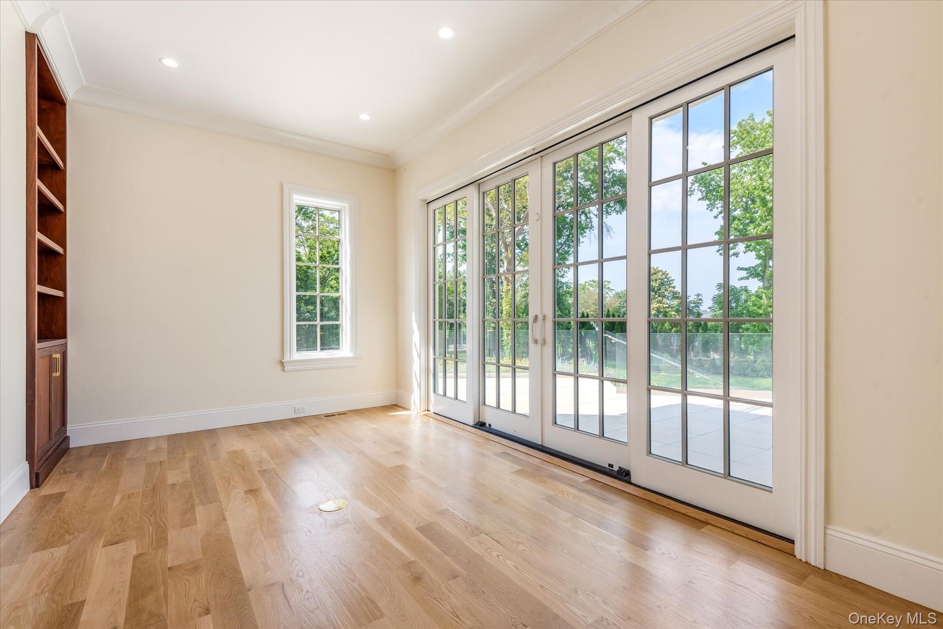 566A E Shore Road, Great Neck, NY 11024