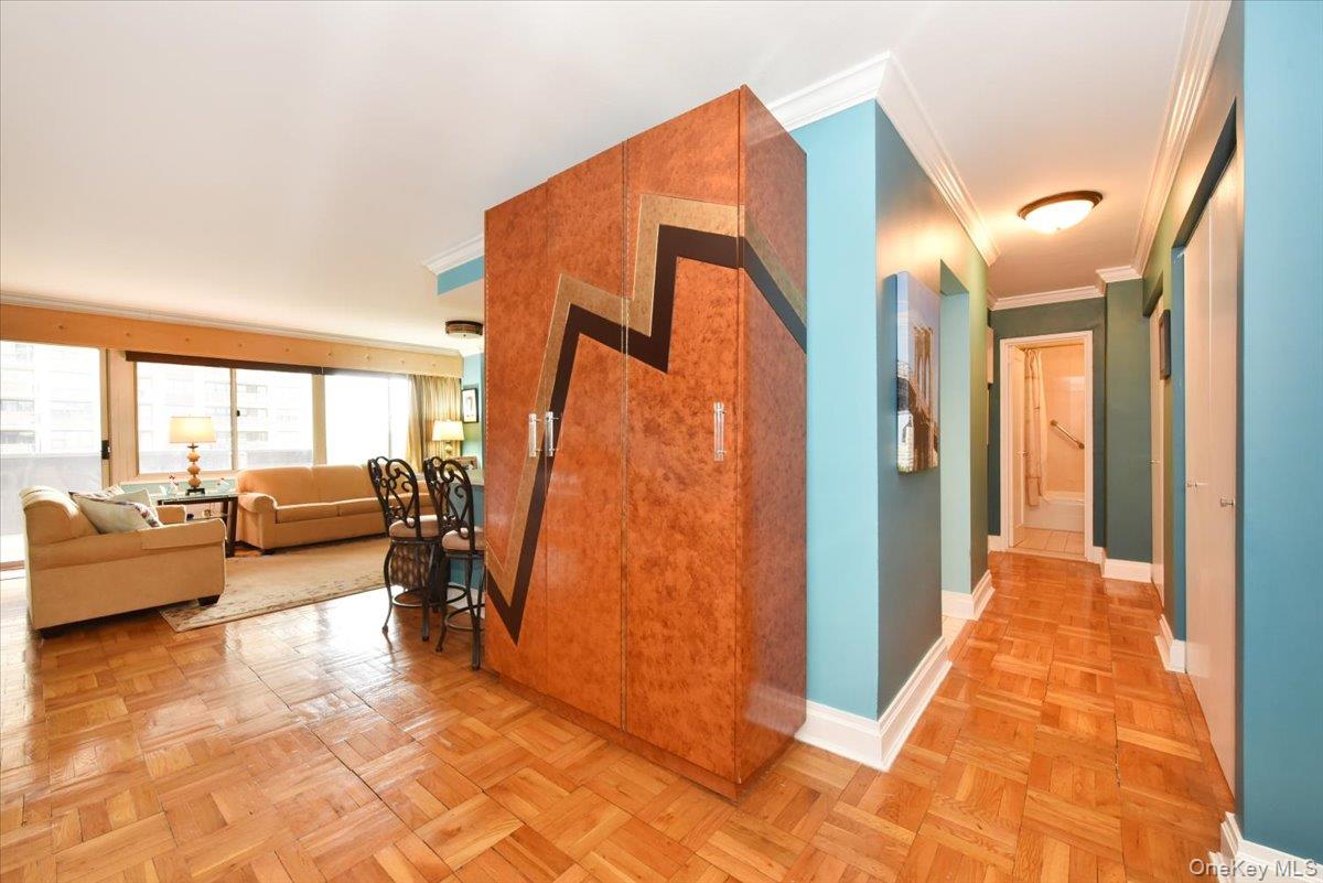 18-15 215 # 2G, Bayside, NY 11360