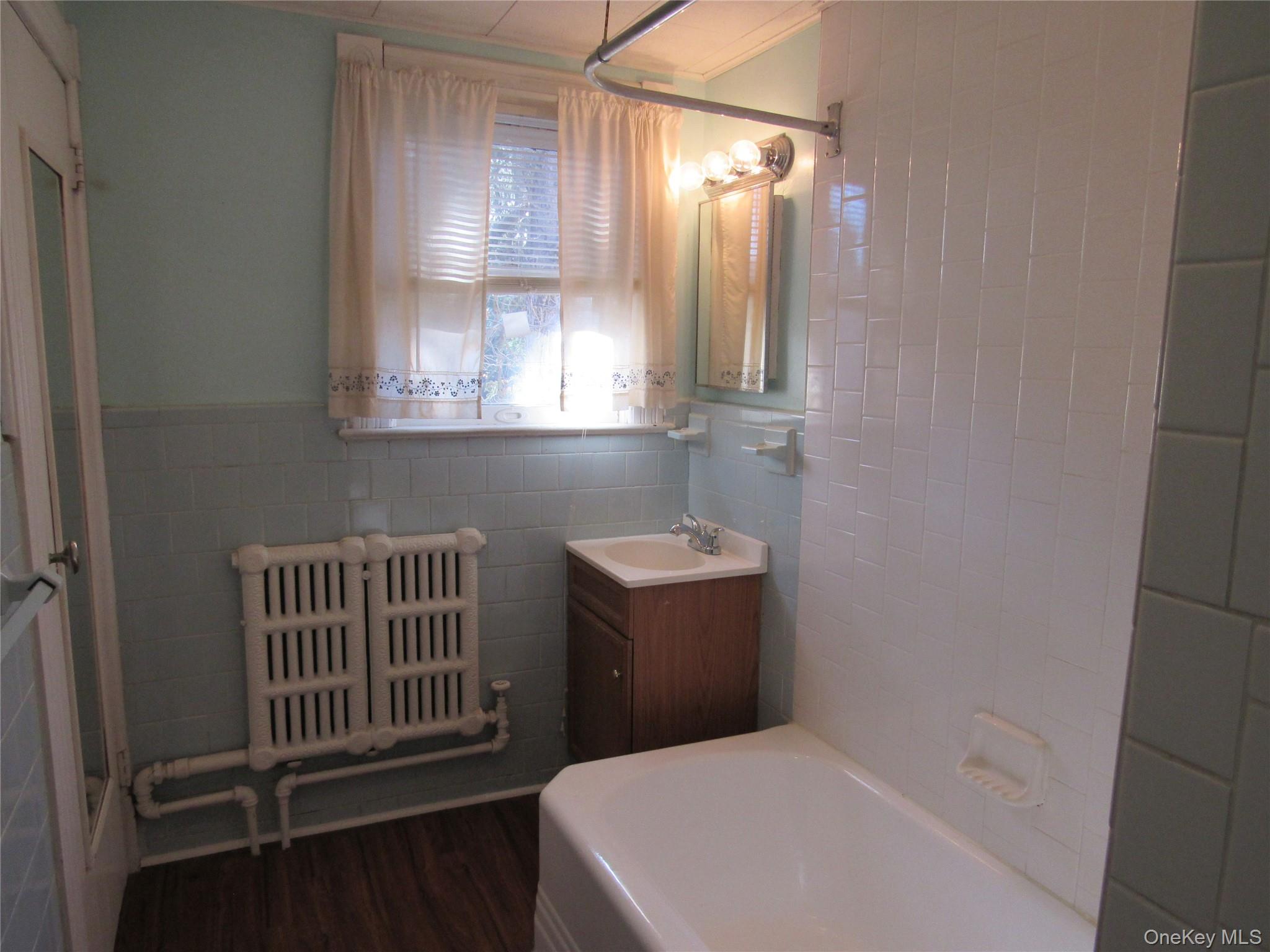 98 Main Street, Chester, NY 10918