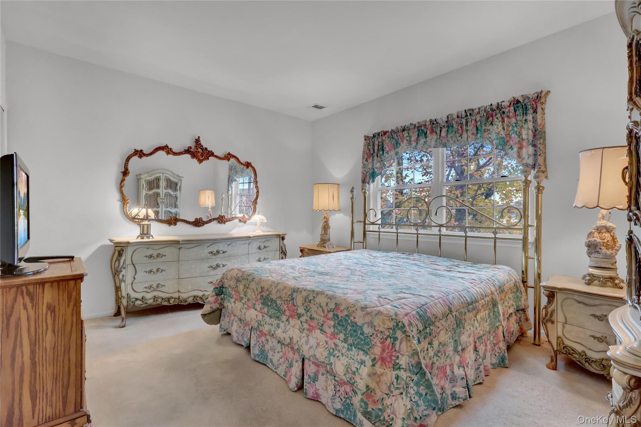 816 Narragansett Villas Drive # 816, Lindenhurst, NY 11757