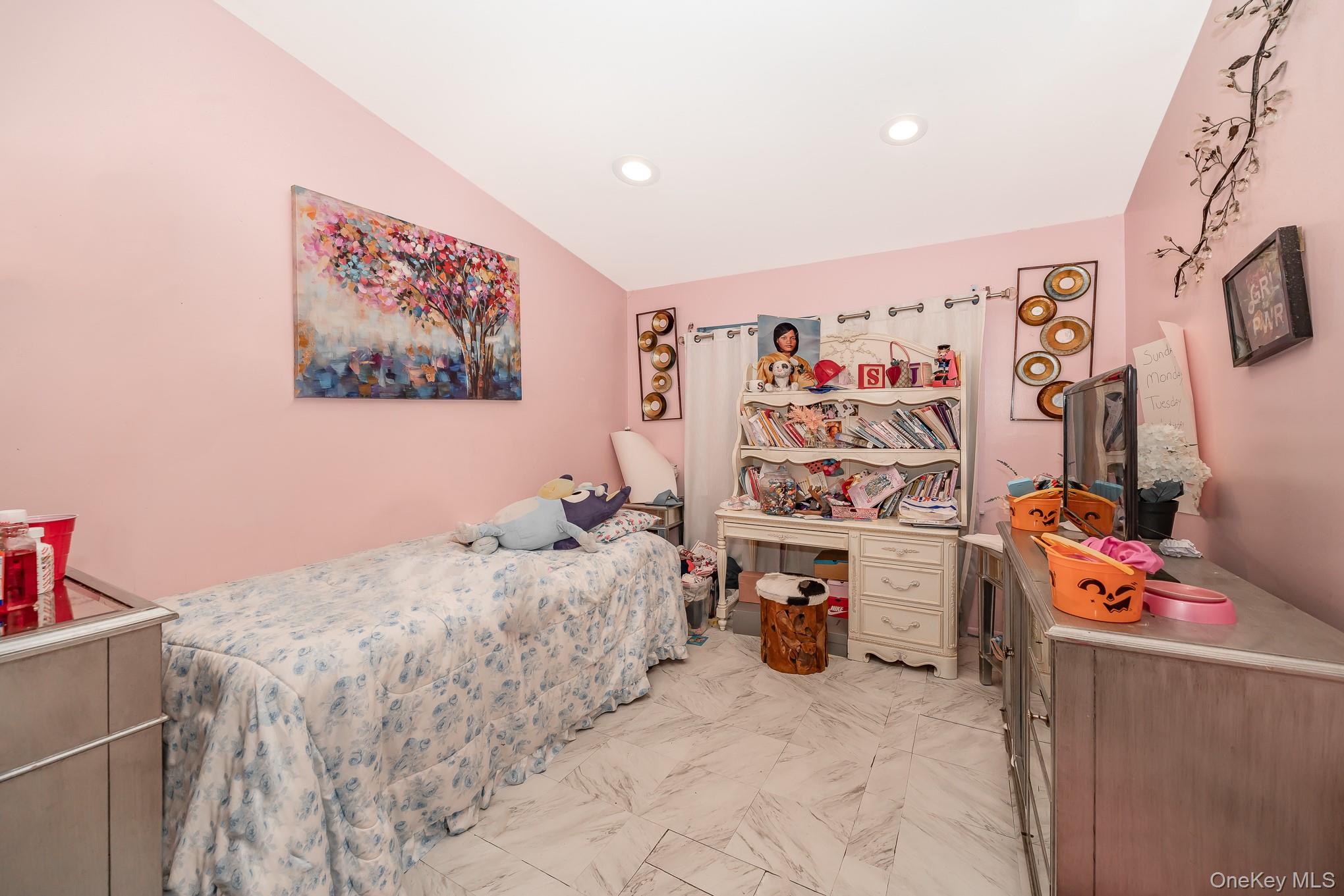 5 Northwood Boulevard, Central Islip, NY 11722