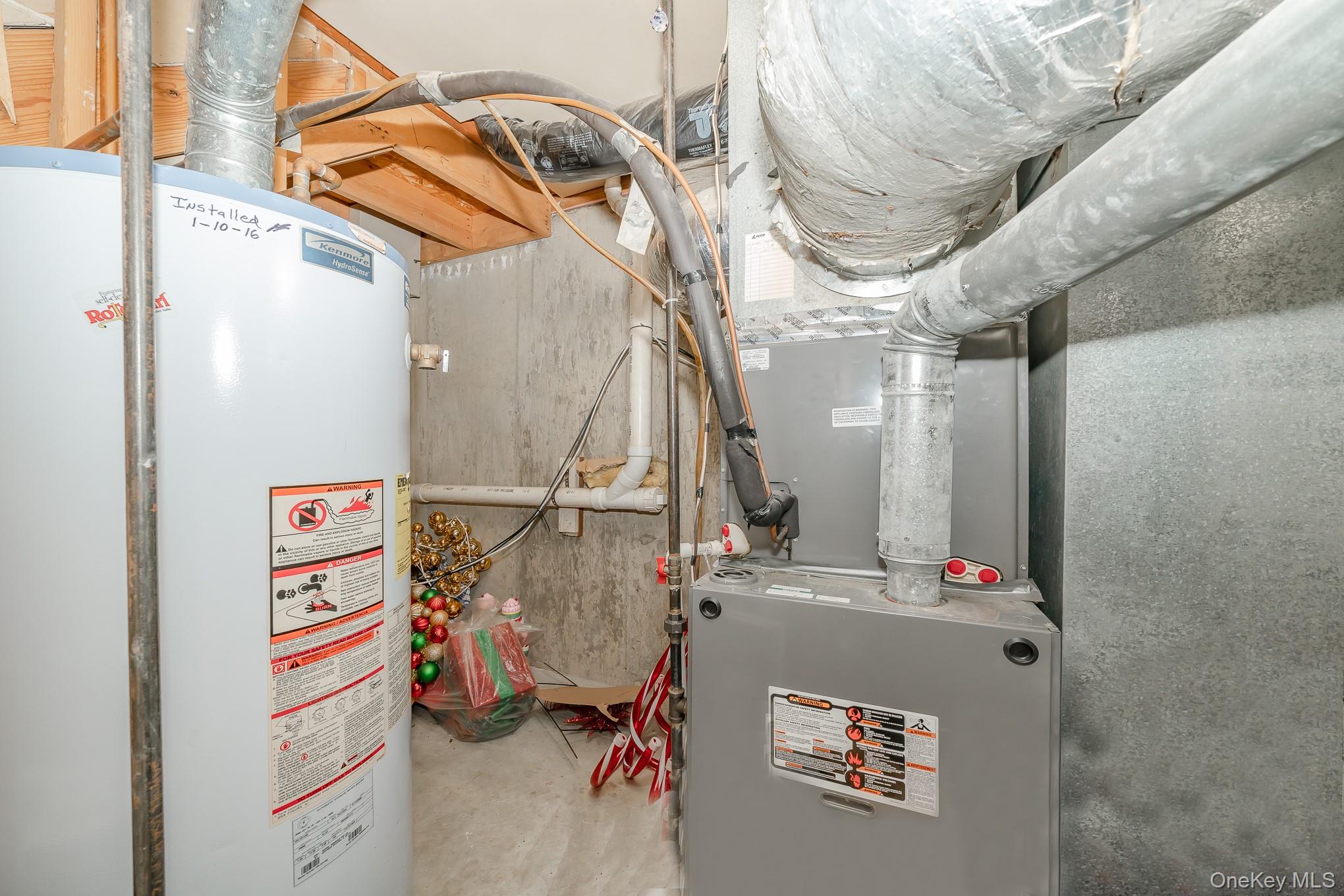 5 Northwood Boulevard, Central Islip, NY 11722