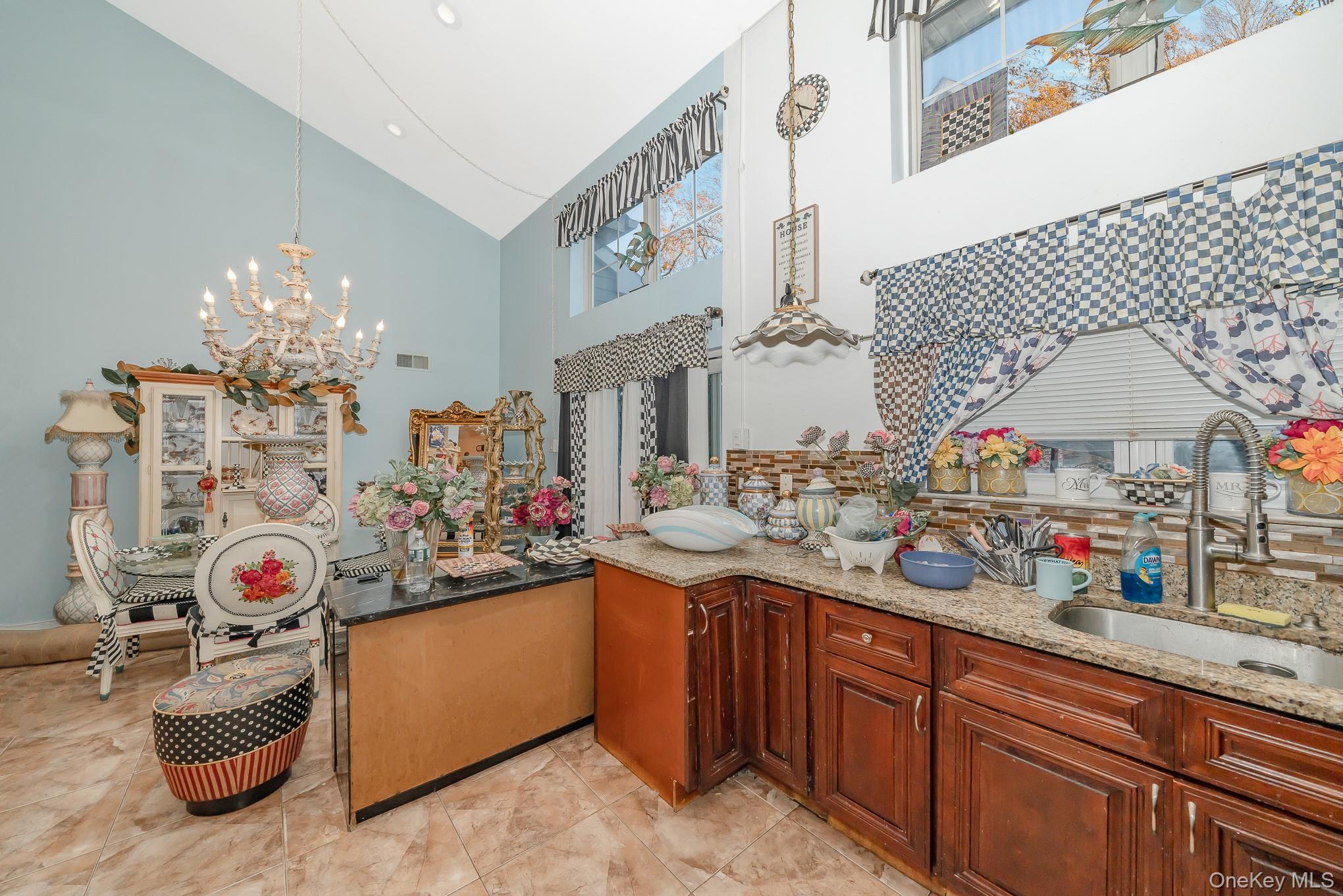 5 Northwood Boulevard, Central Islip, NY 11722