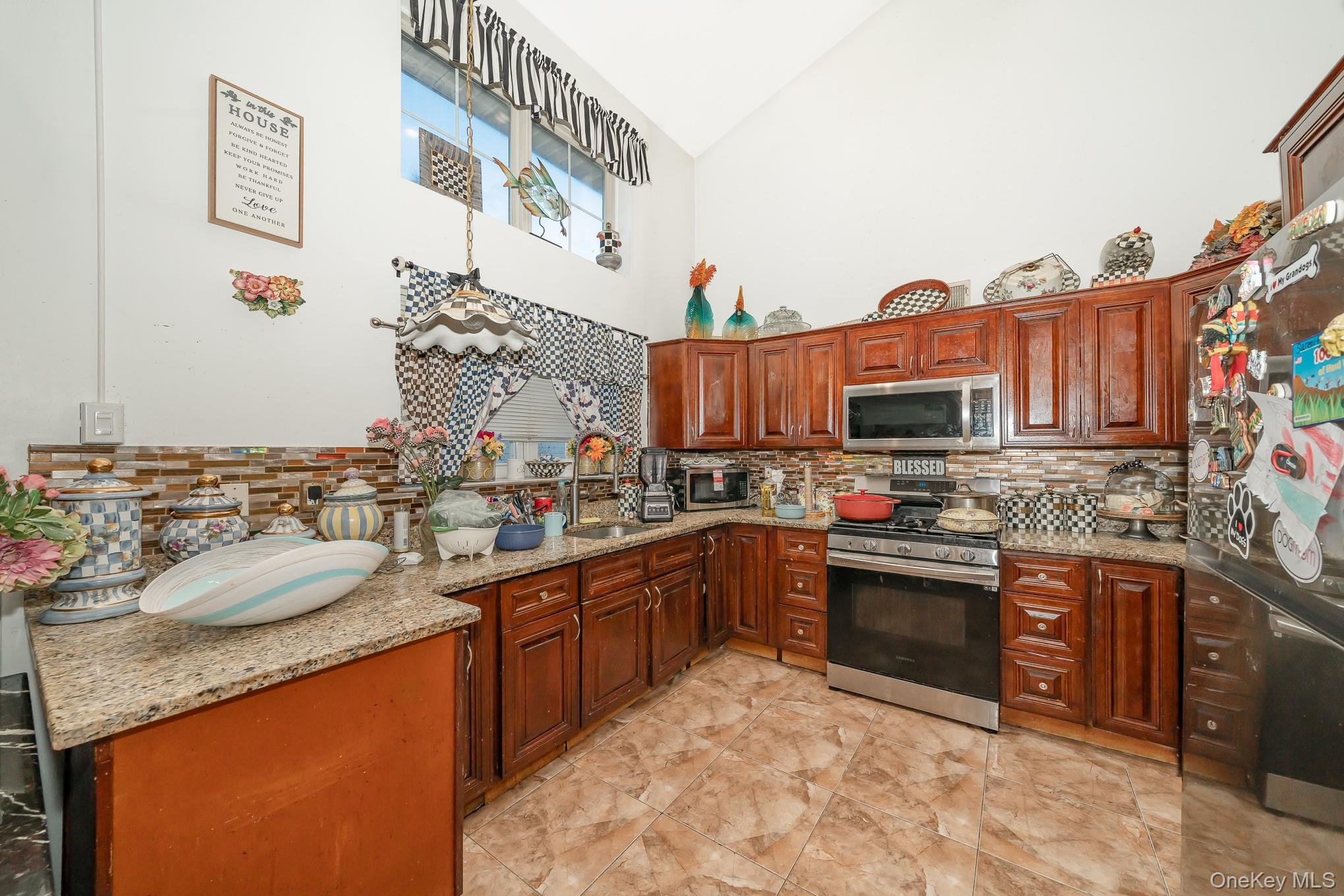 5 Northwood Boulevard, Central Islip, NY 11722