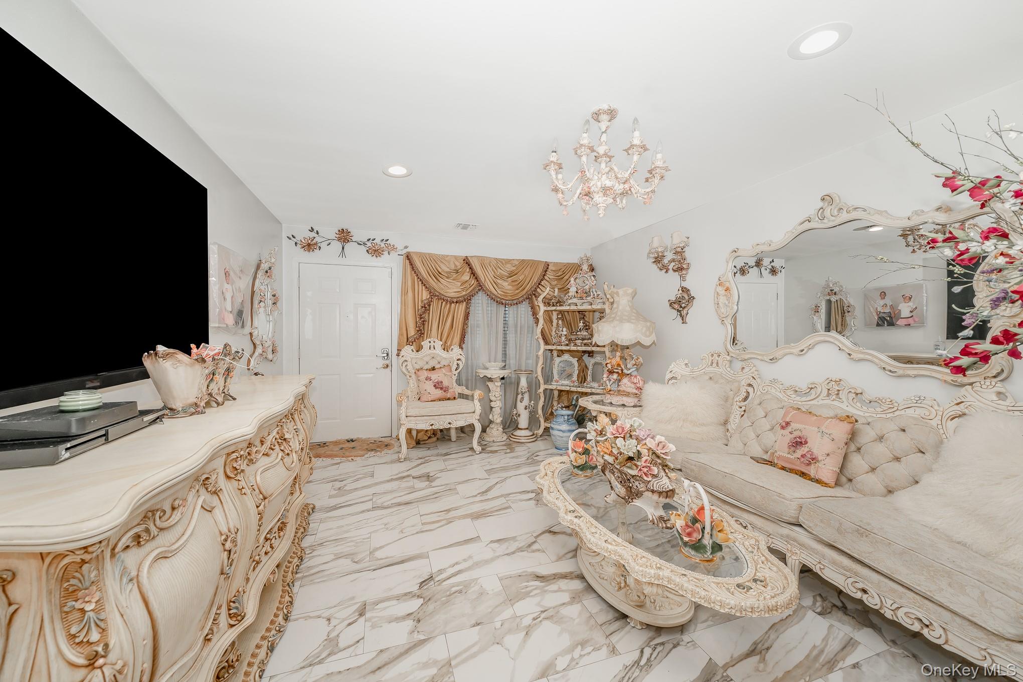 5 Northwood Boulevard, Central Islip, NY 11722