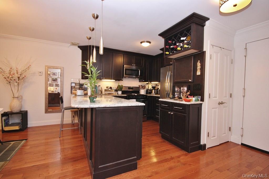 1374 Midland Avenue # 101, Bronxville, NY 10708