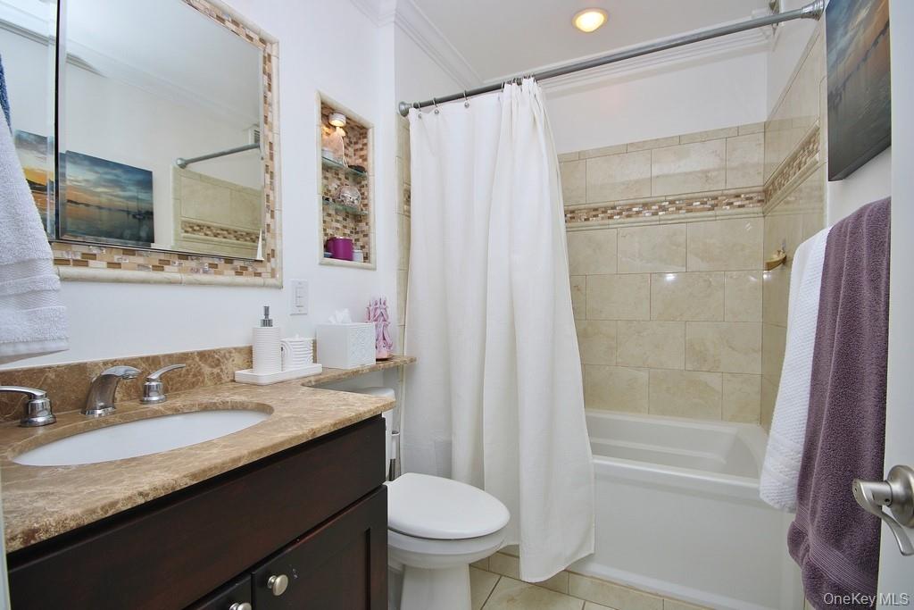 1374 Midland Avenue # 101, Bronxville, NY 10708