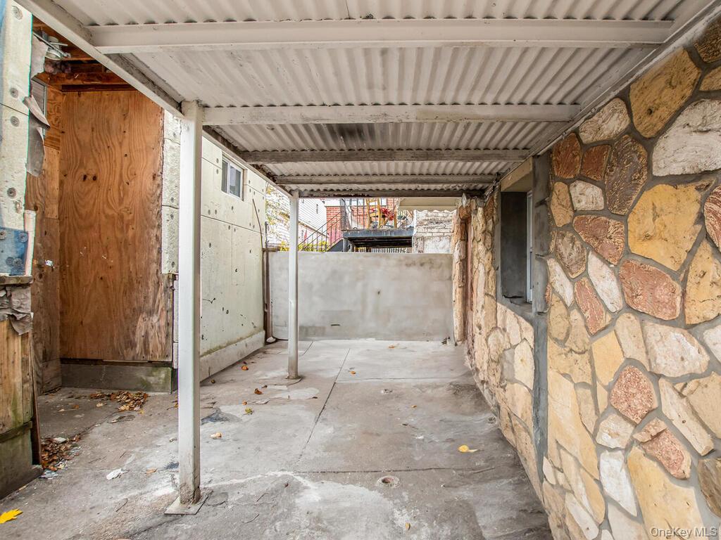 1012 E 225th Street, Bronx, NY 10466