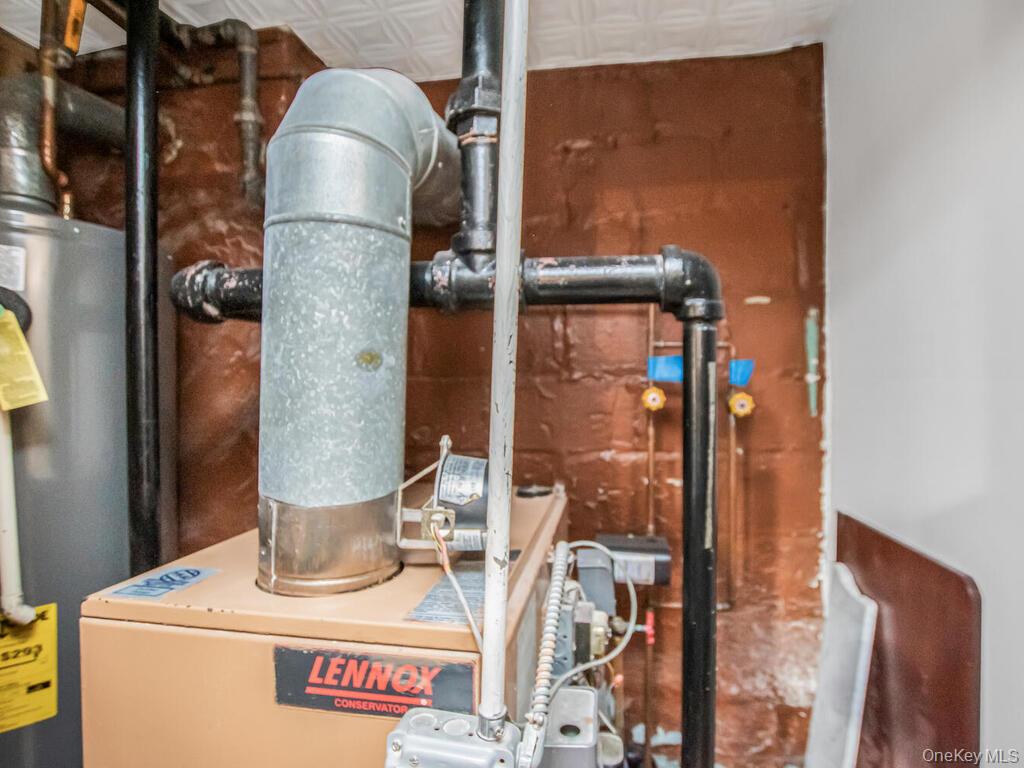 1012 E 225th Street, Bronx, NY 10466