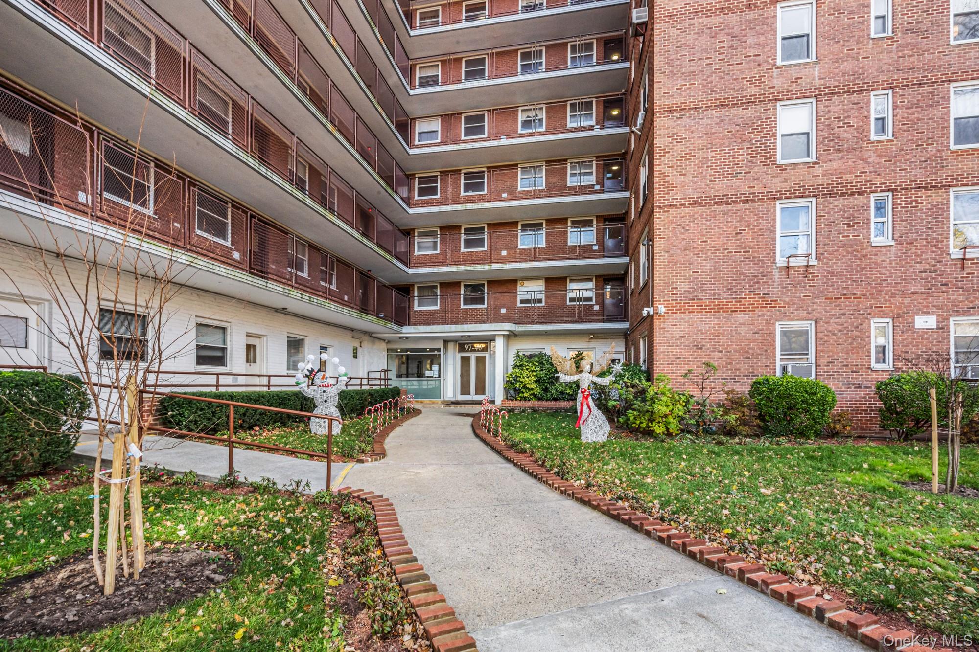 97-40 62nd Drive # 8D, Rego Park, NY 11374