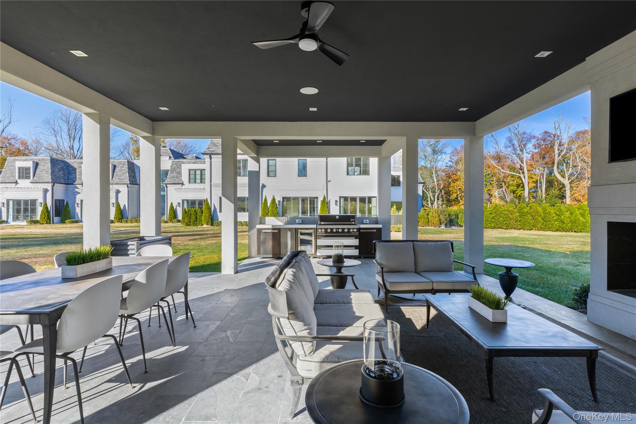 199 Lattingtown Road, Locust Valley, NY 11560