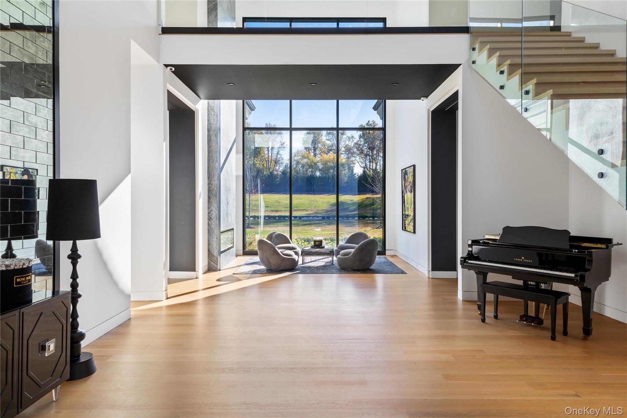 199 Lattingtown Road, Locust Valley, NY 11560