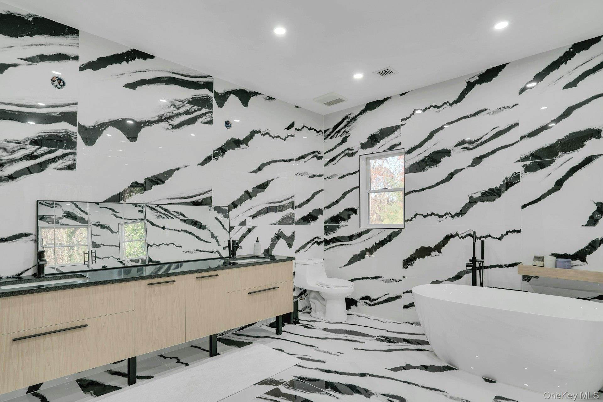 1 Brycewood Drive, Dix Hills, NY 11746