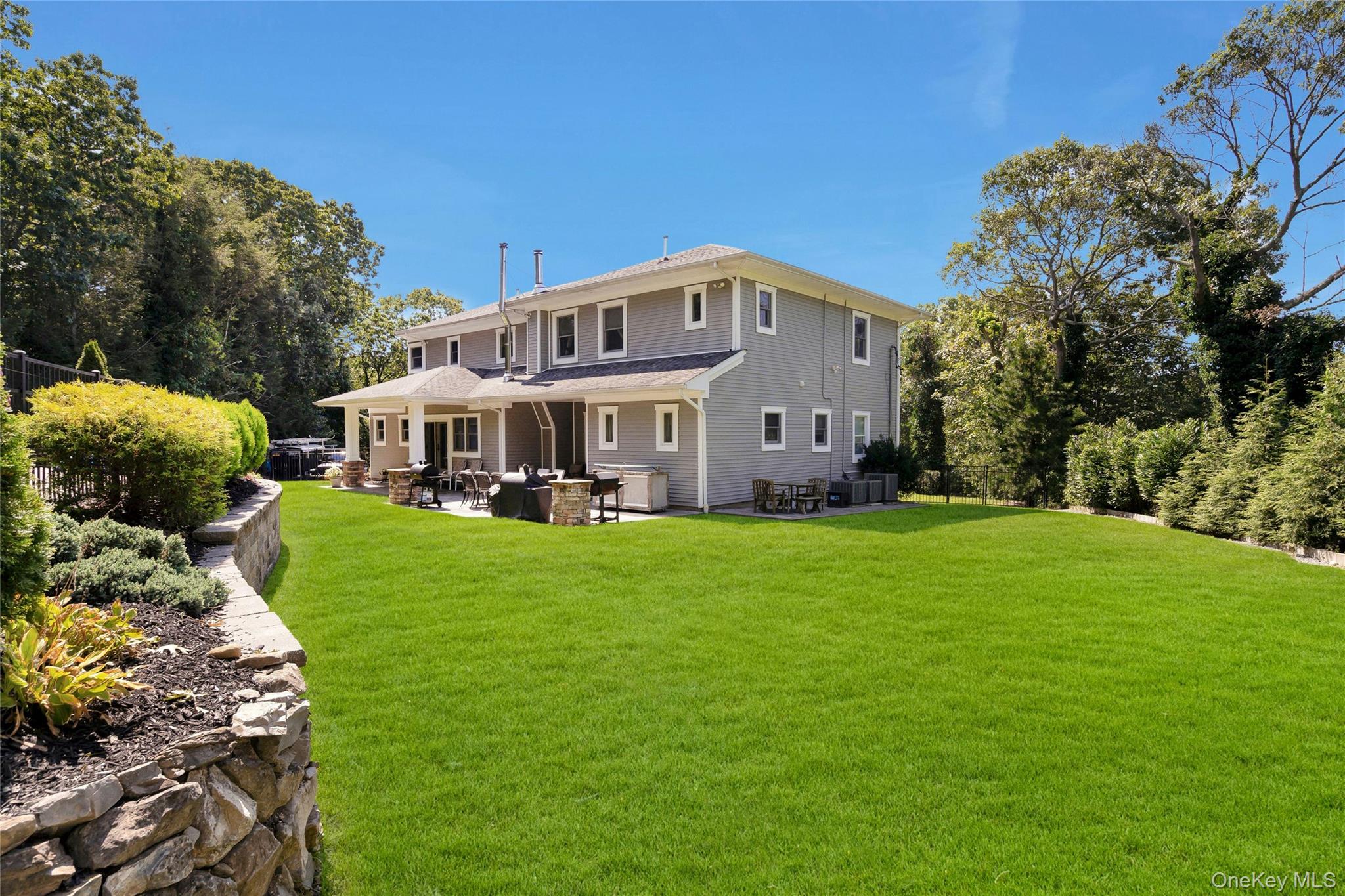 1 Brycewood Drive, Dix Hills, NY 11746