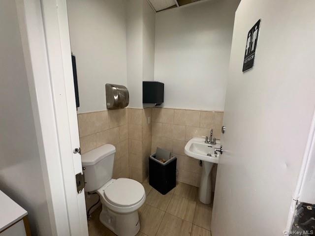 625 E Fordham Road, Bronx, NY 10458