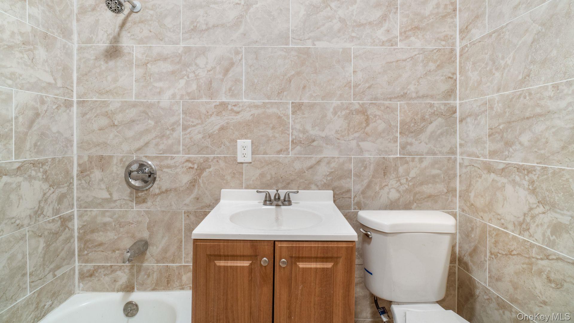 3412 Hunter Avenue, Bronx, NY 10475