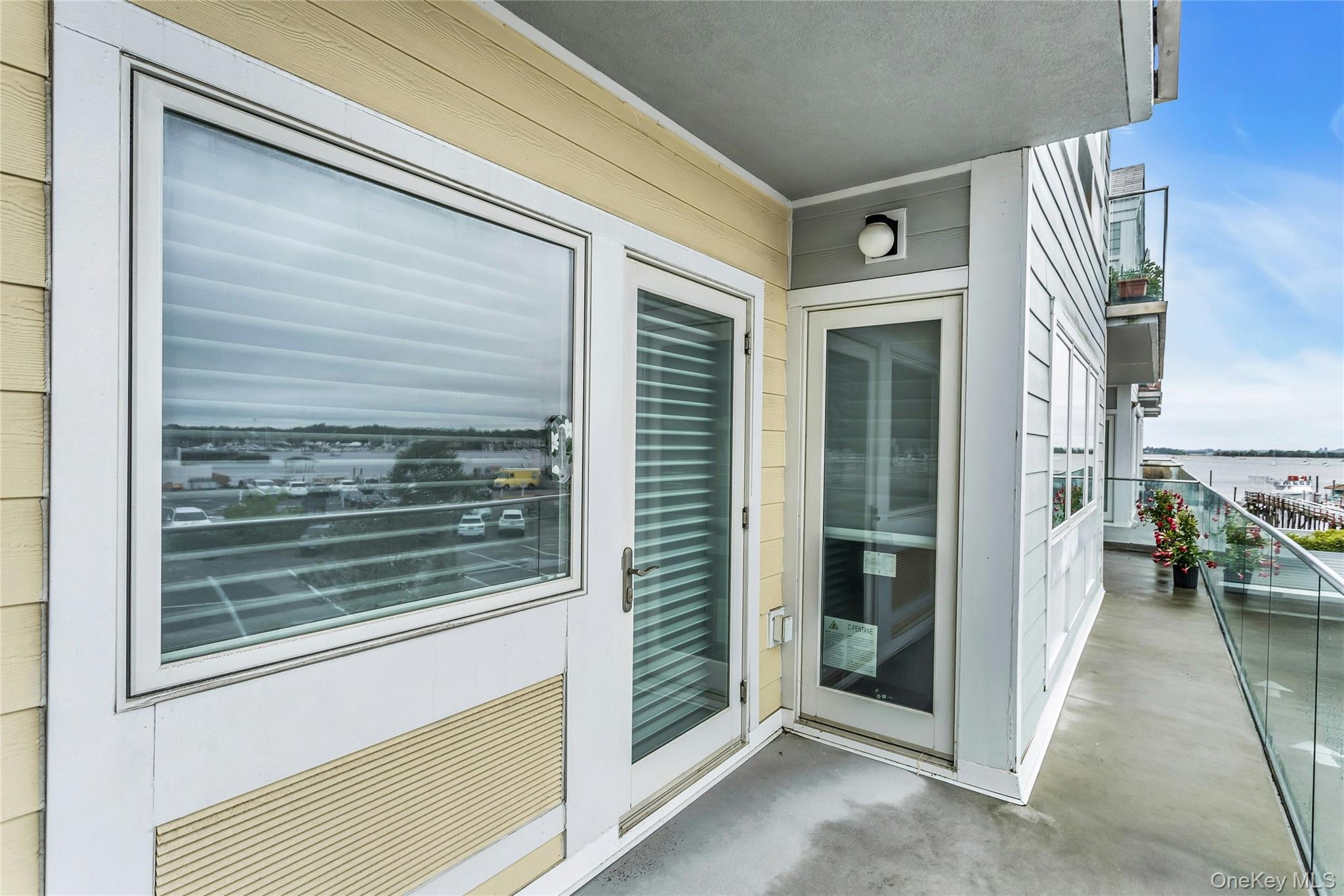 433 Main Street # 203, Port Washington, NY 11050