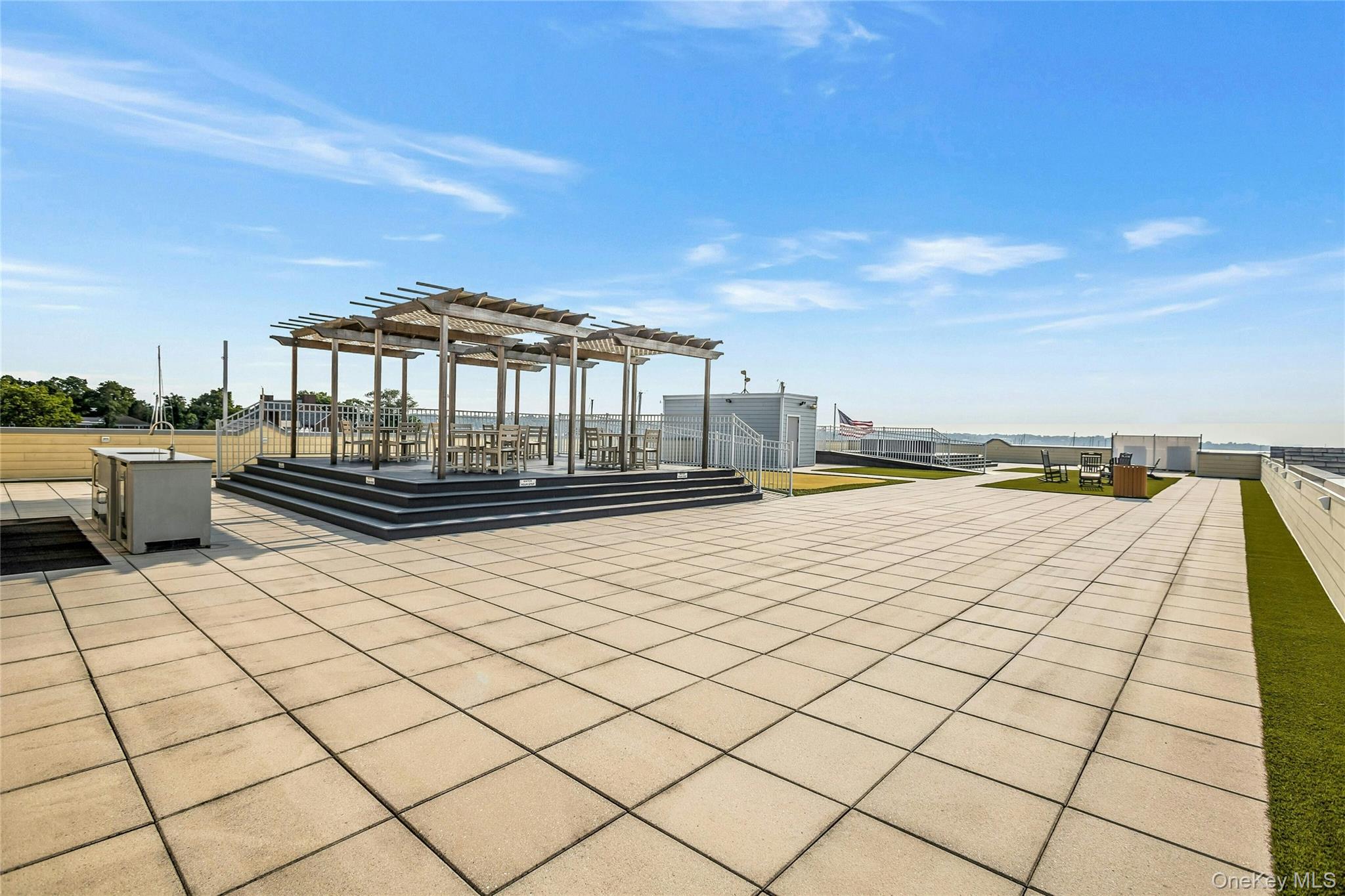 433 Main Street # 203, Port Washington, NY 11050