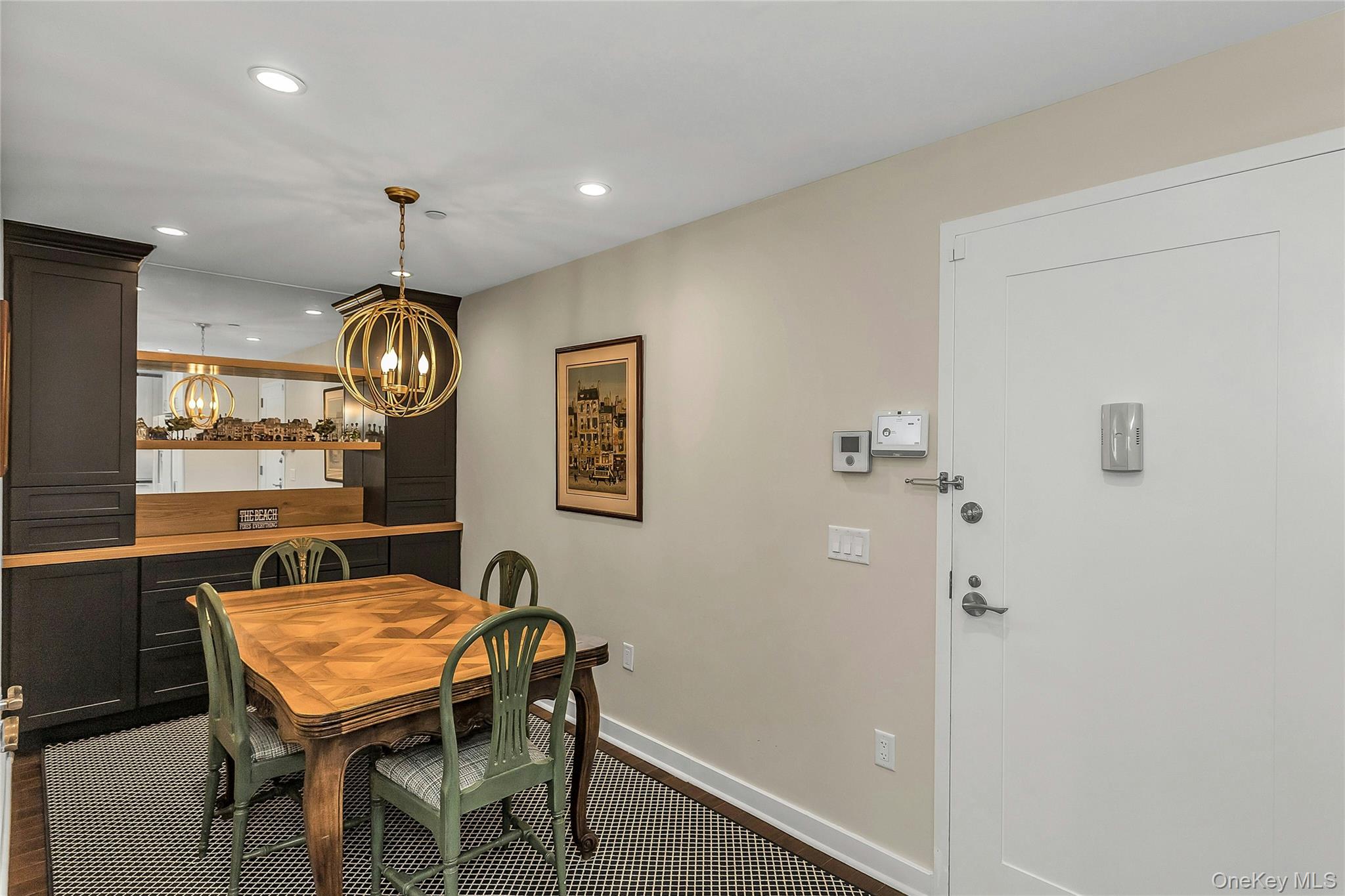 433 Main Street # 203, Port Washington, NY 11050