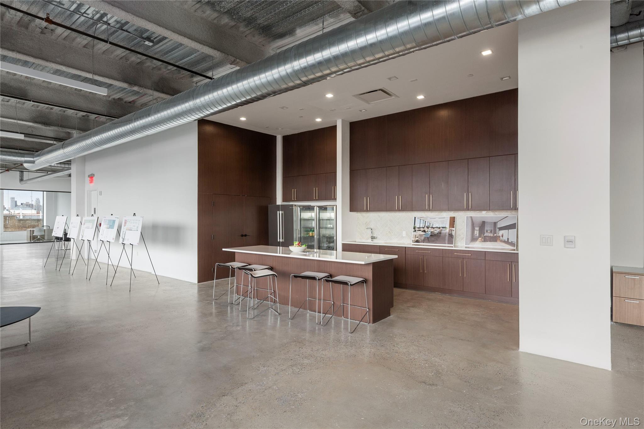 35-01 36th Avenue, Astoria, NY 11106