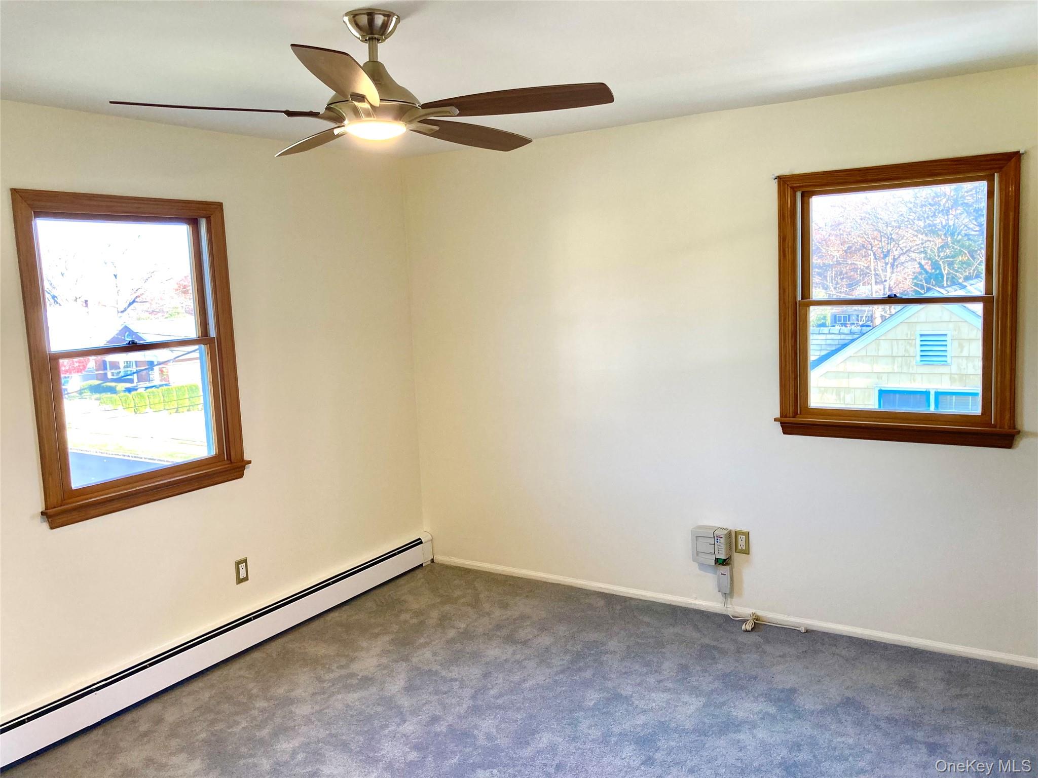 12 Soundview Avenue # Upper, Oyster Bay, NY 11771