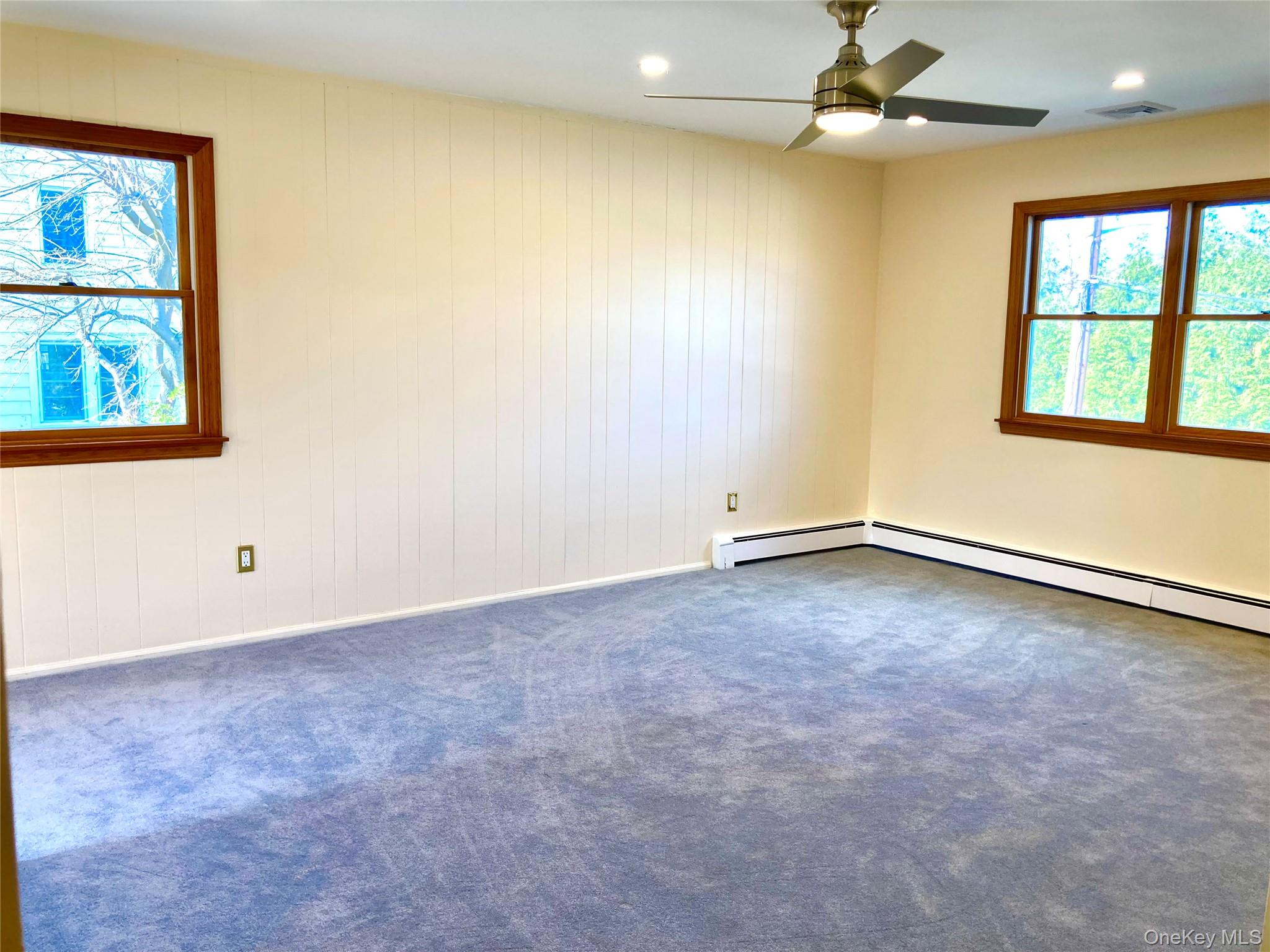 12 Soundview Avenue # Upper, Oyster Bay, NY 11771