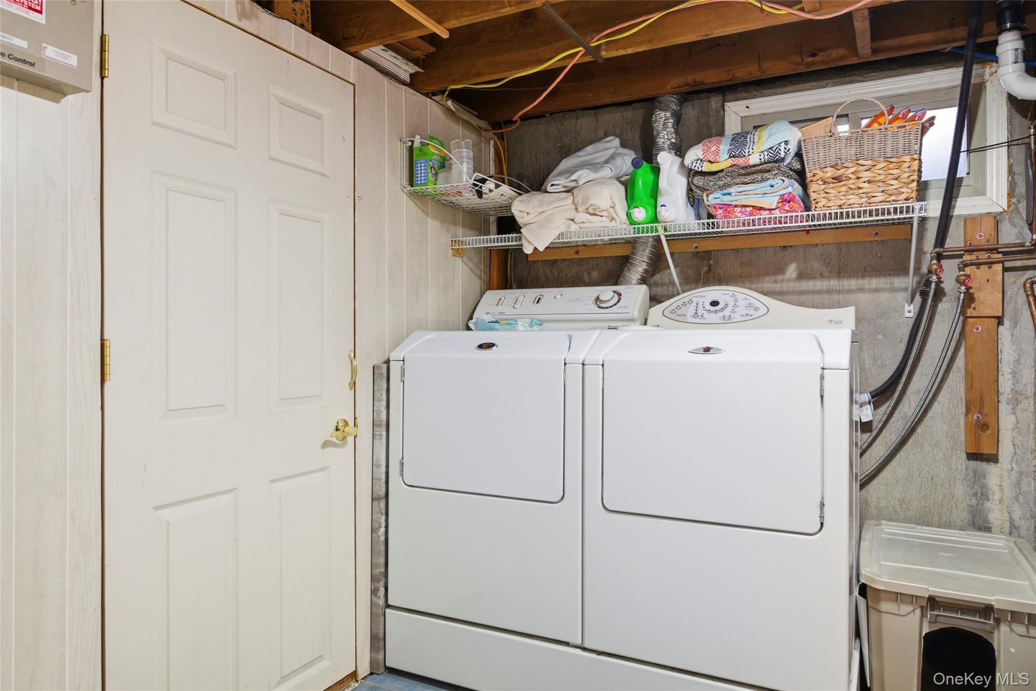 33 Urban Drive, Selden, NY 11784