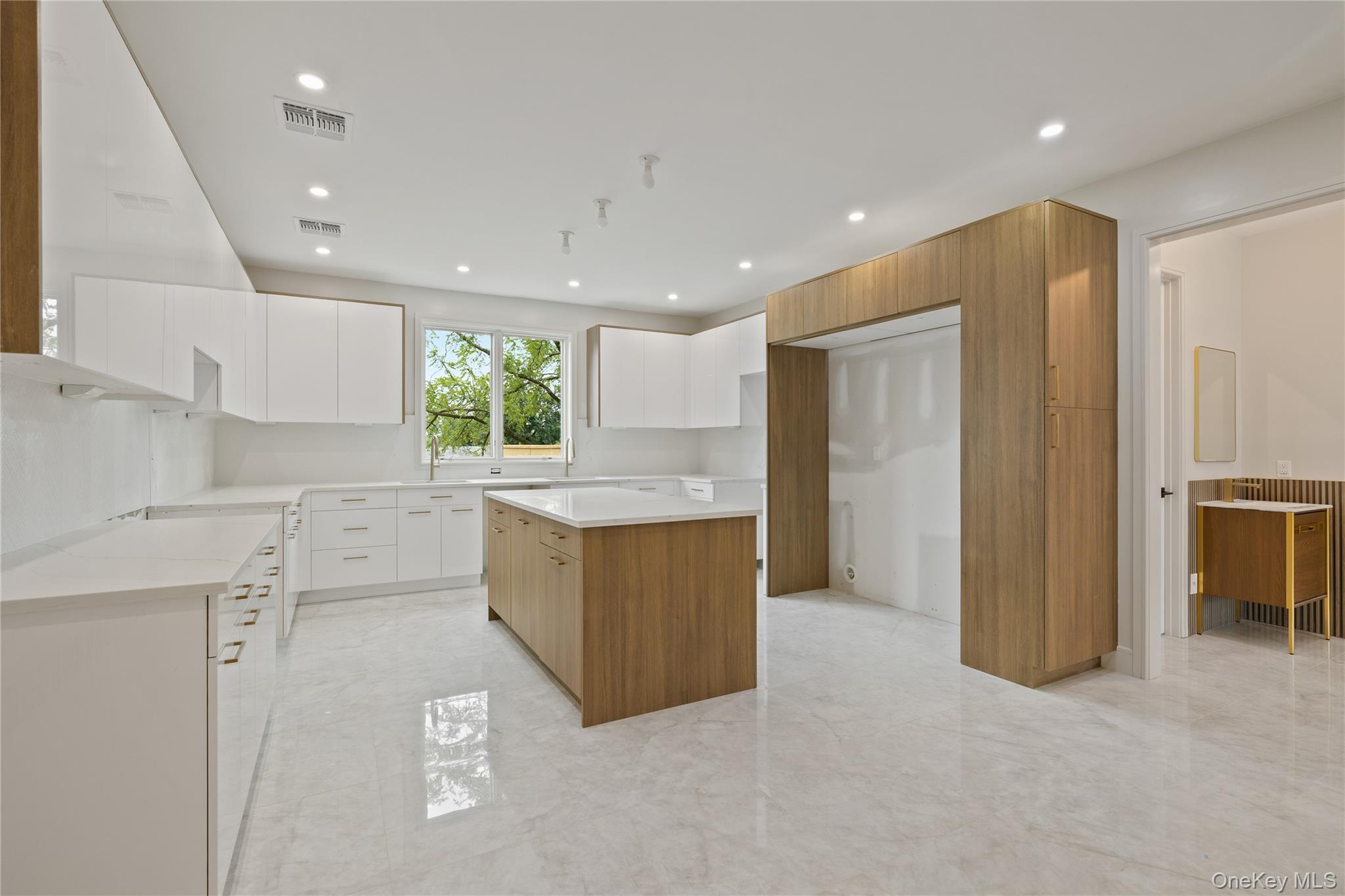 15 Ridge Avenue # 101, Spring Valley, NY 10977