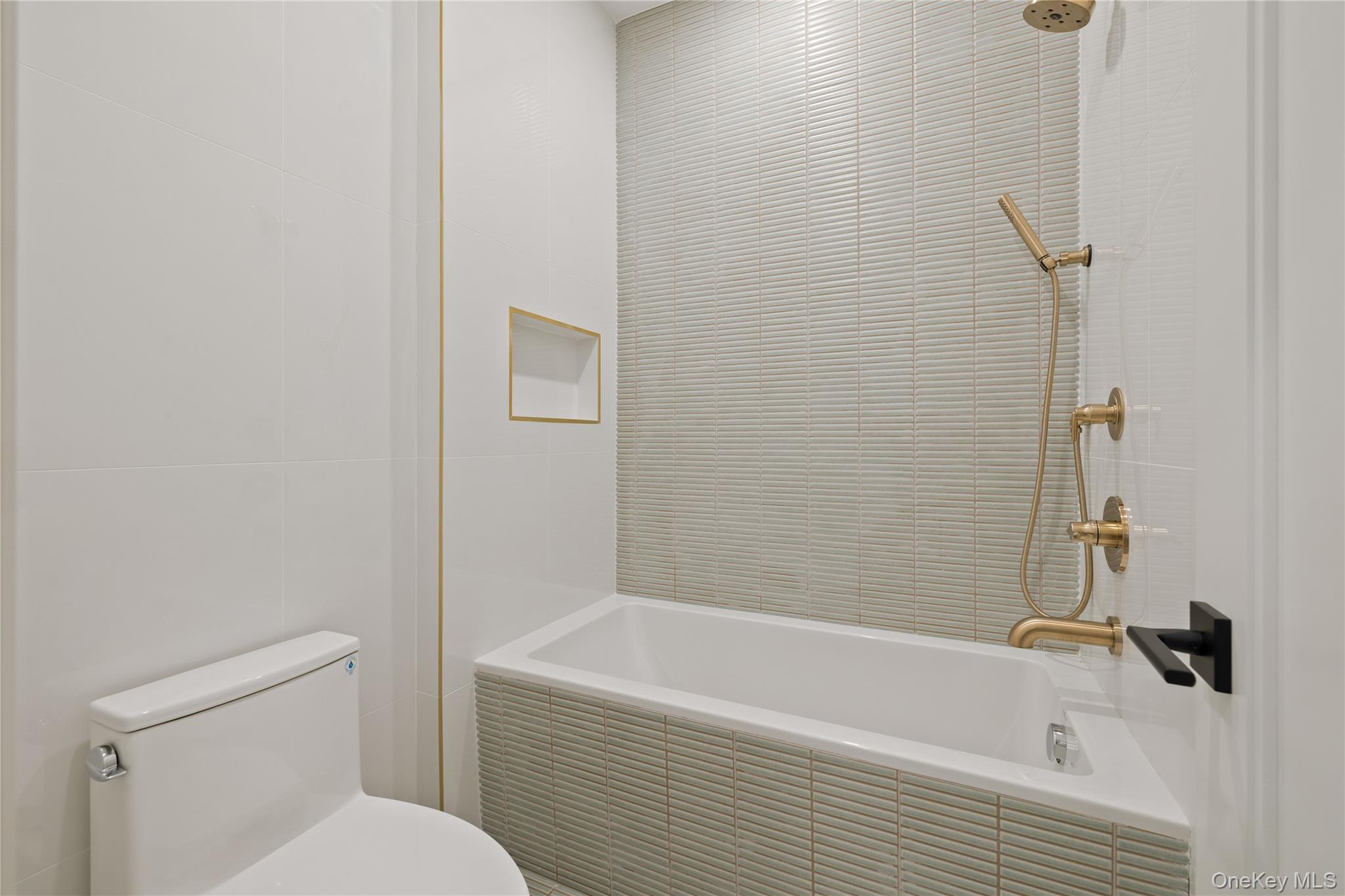 15 Ridge Avenue # 101, Spring Valley, NY 10977