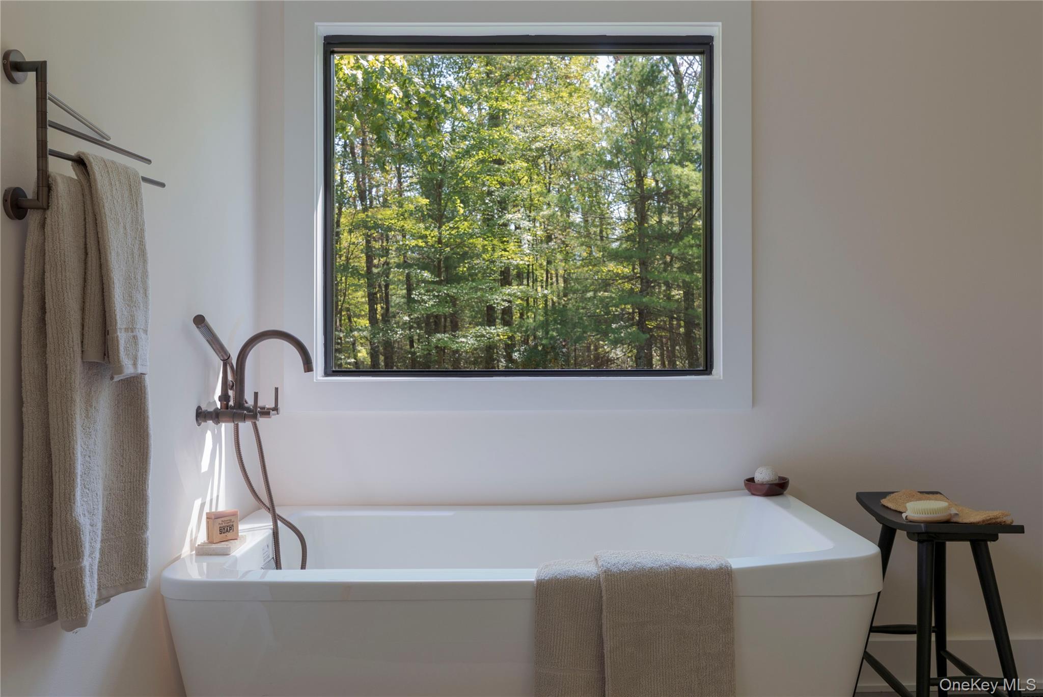 119 Mt Laurel Road, Kerhonkson, NY 12446