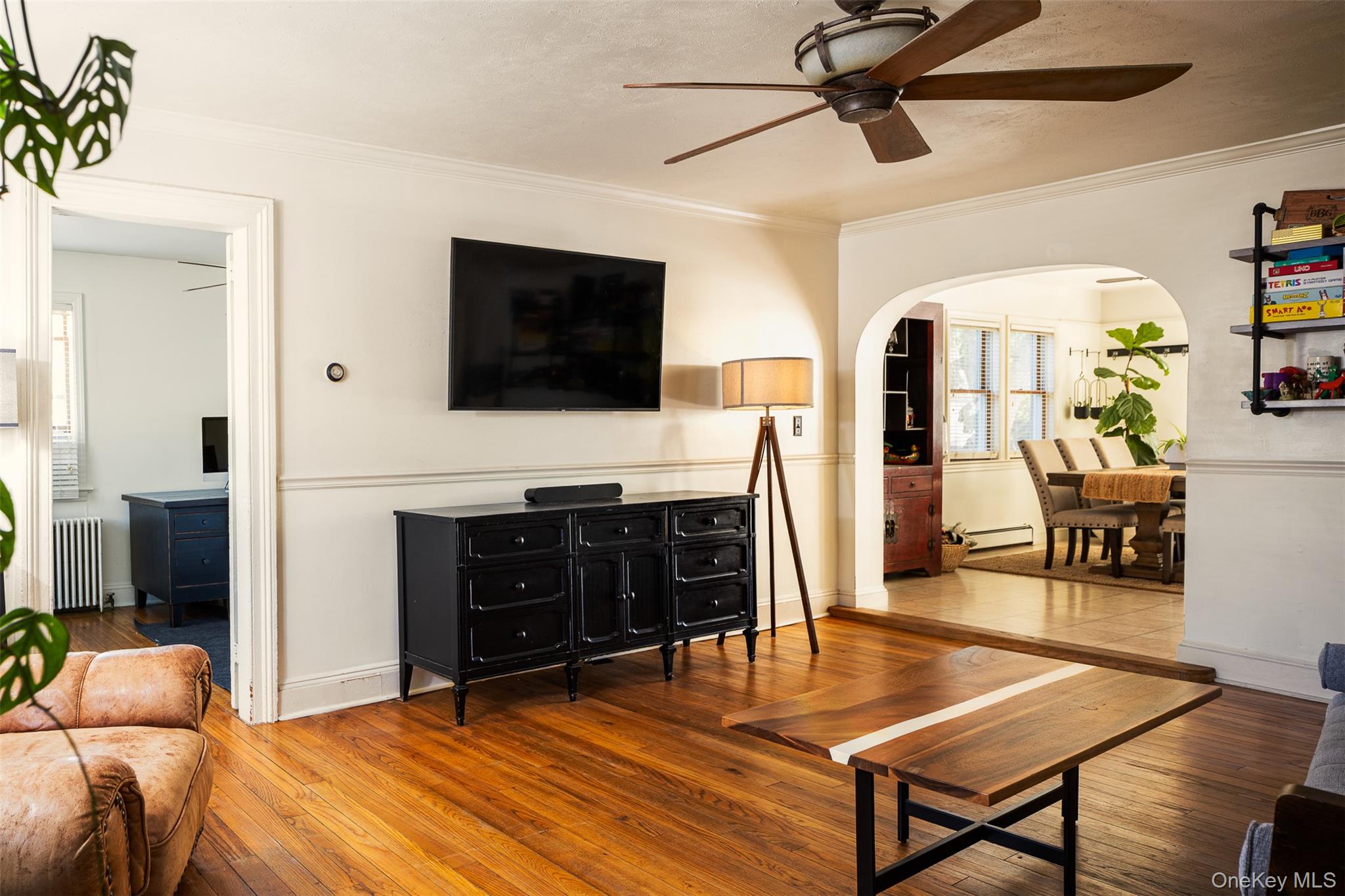 428 Montauk Highway, East Moriches, NY 11940