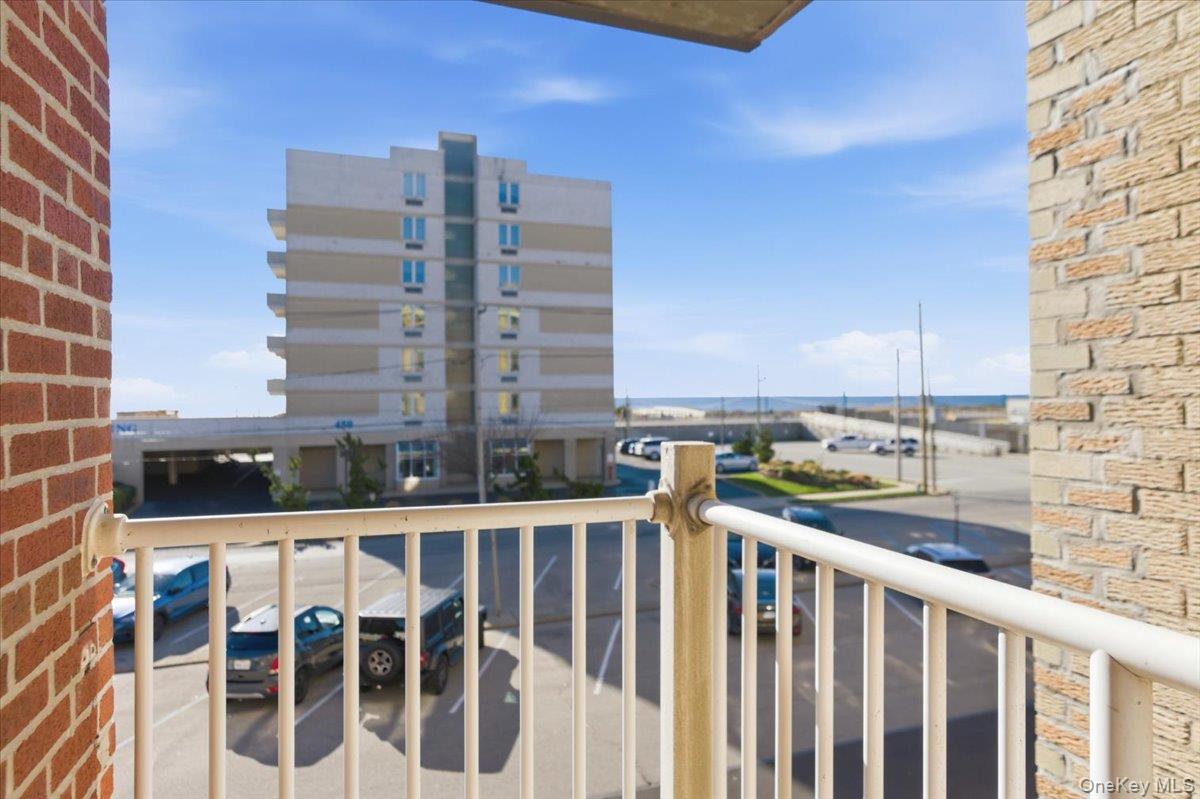 475 W Broadway # B2, Long Beach, NY 11561