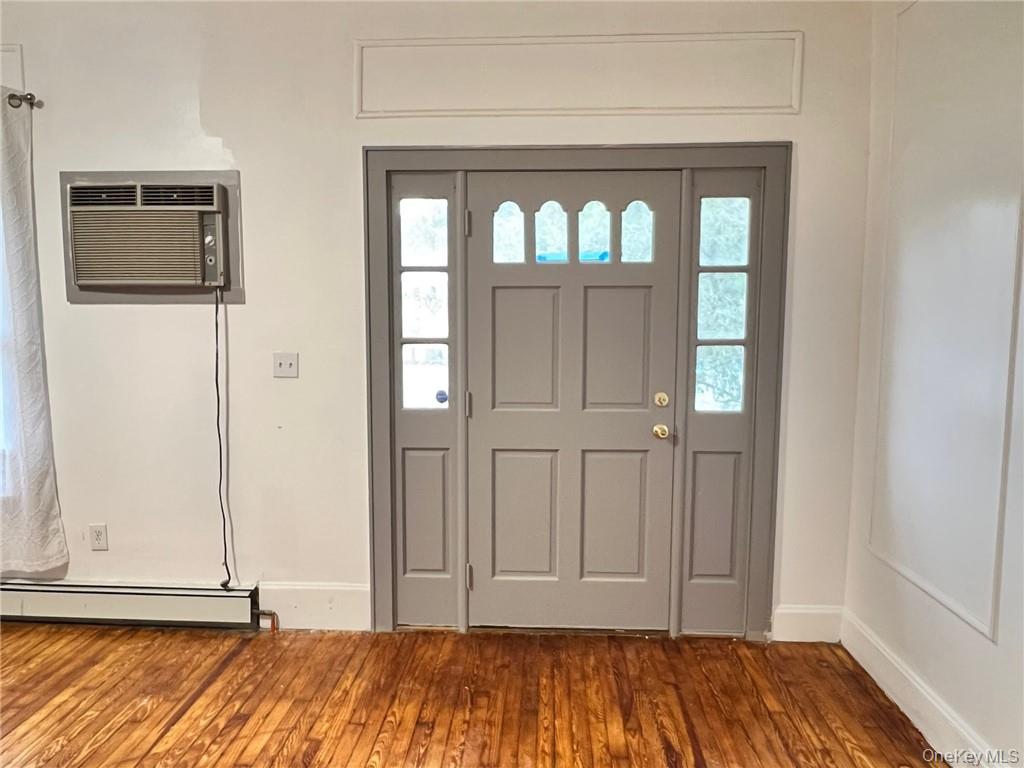 65 Monhagen Avenue, Middletown, NY 10940