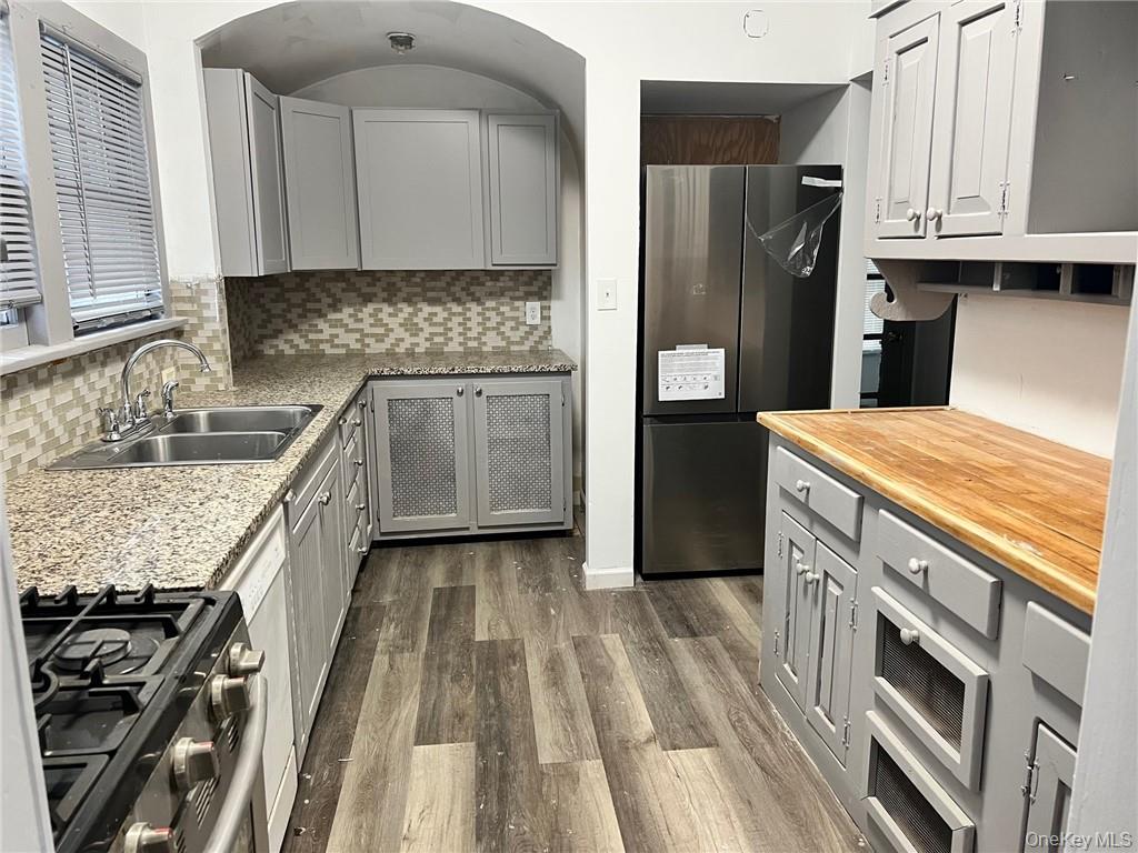 65 Monhagen Avenue, Middletown, NY 10940