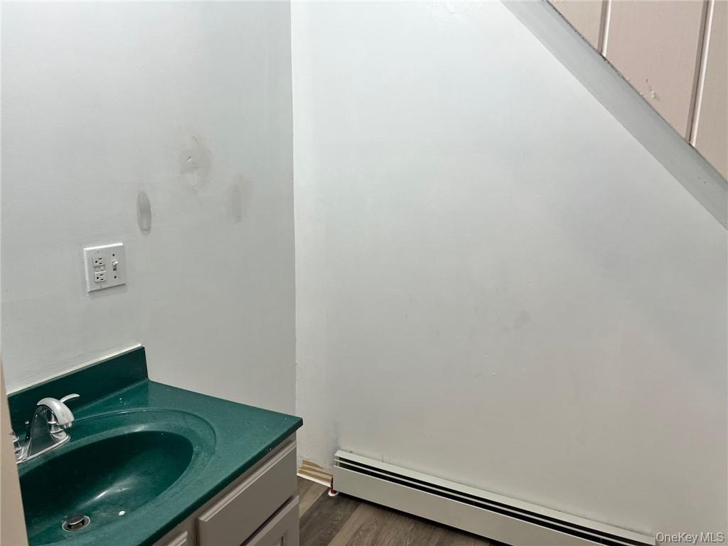 65 Monhagen Avenue, Middletown, NY 10940