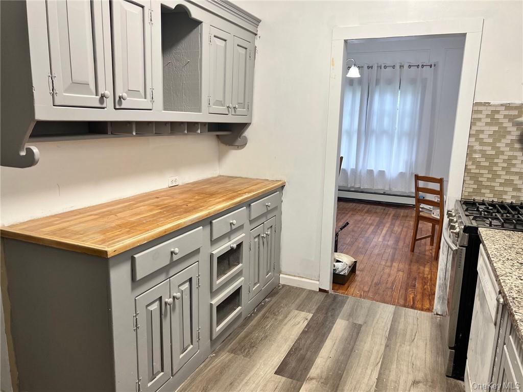 65 Monhagen Avenue, Middletown, NY 10940