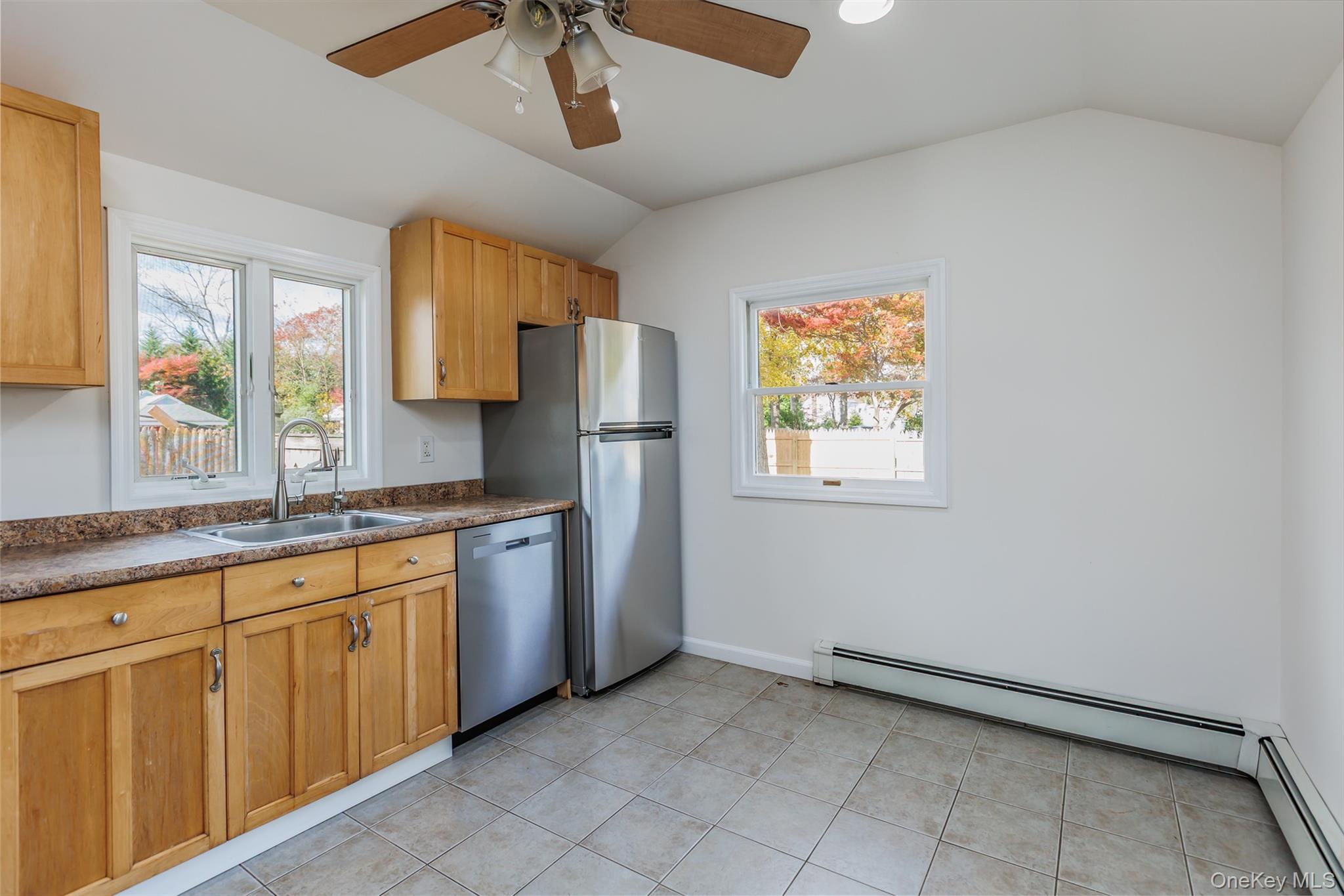 233 Cedar Street, Saint James, NY 11780