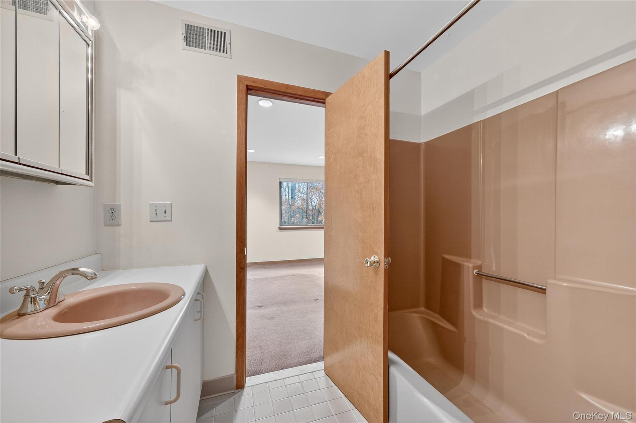 63 Wild Birch Farms, Cortlandt Manor, NY 10567