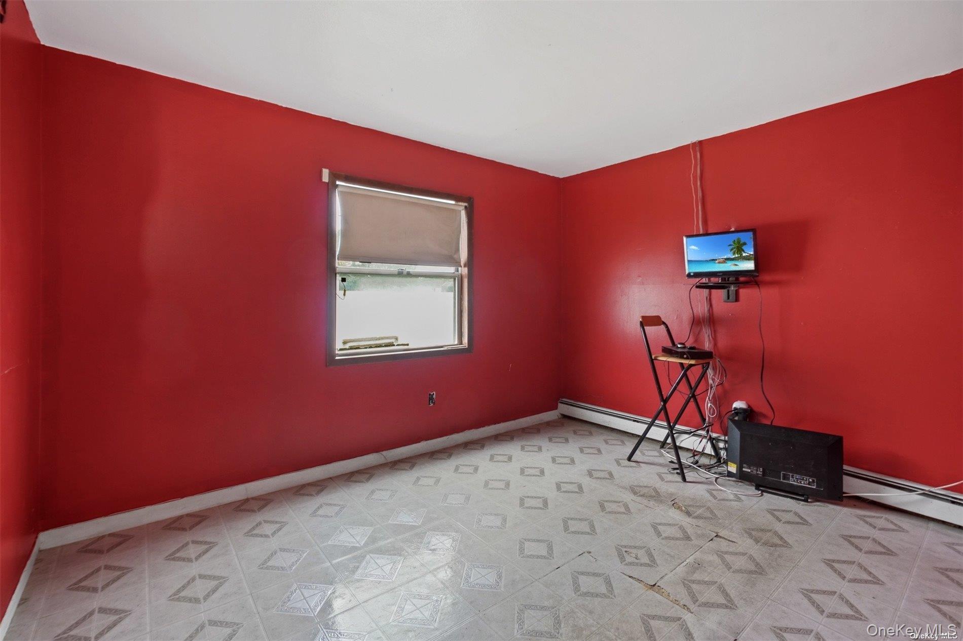 64 Pitchpine Place, Medford, NY 11763